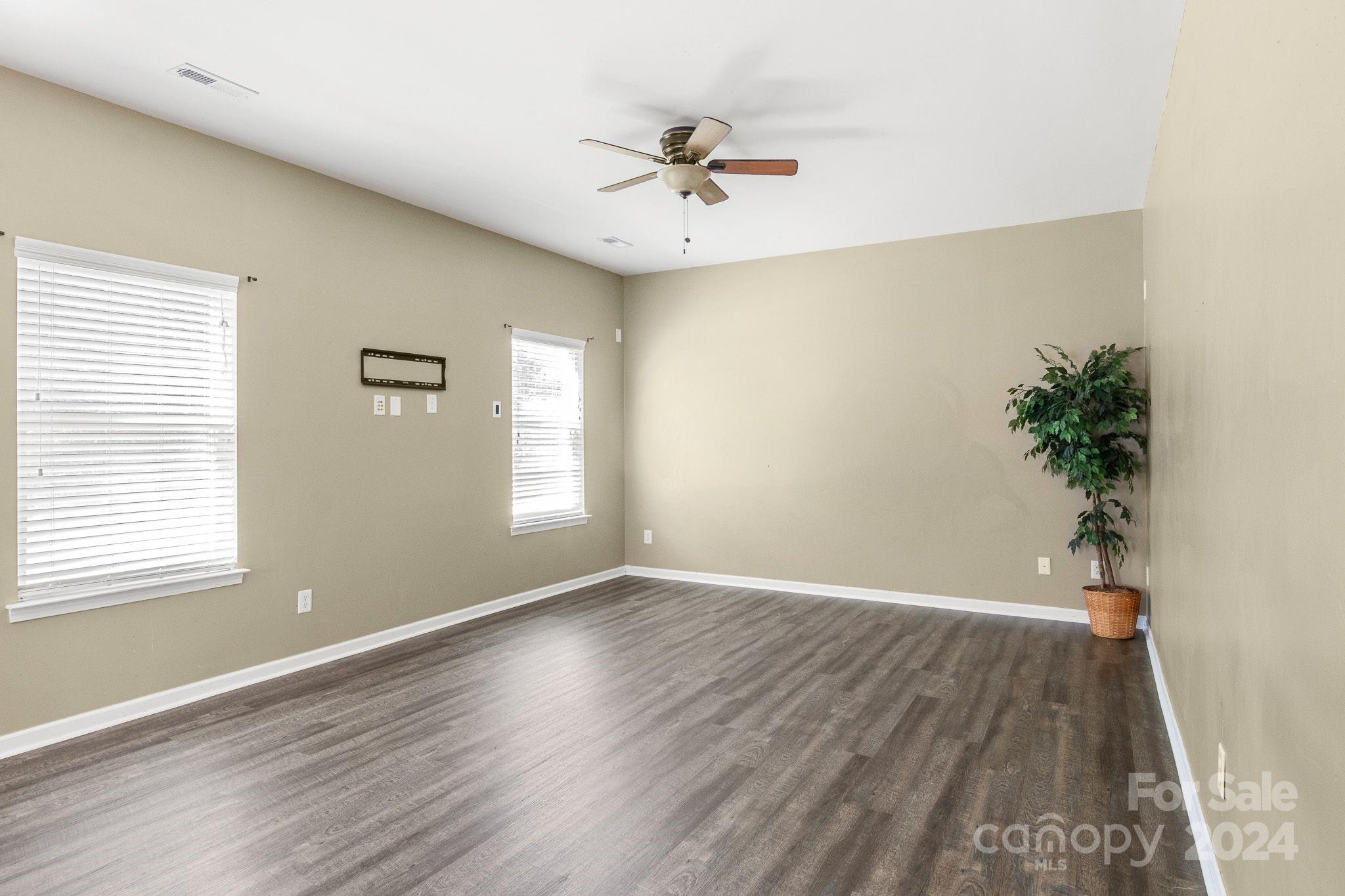 Holly Hill - Residential