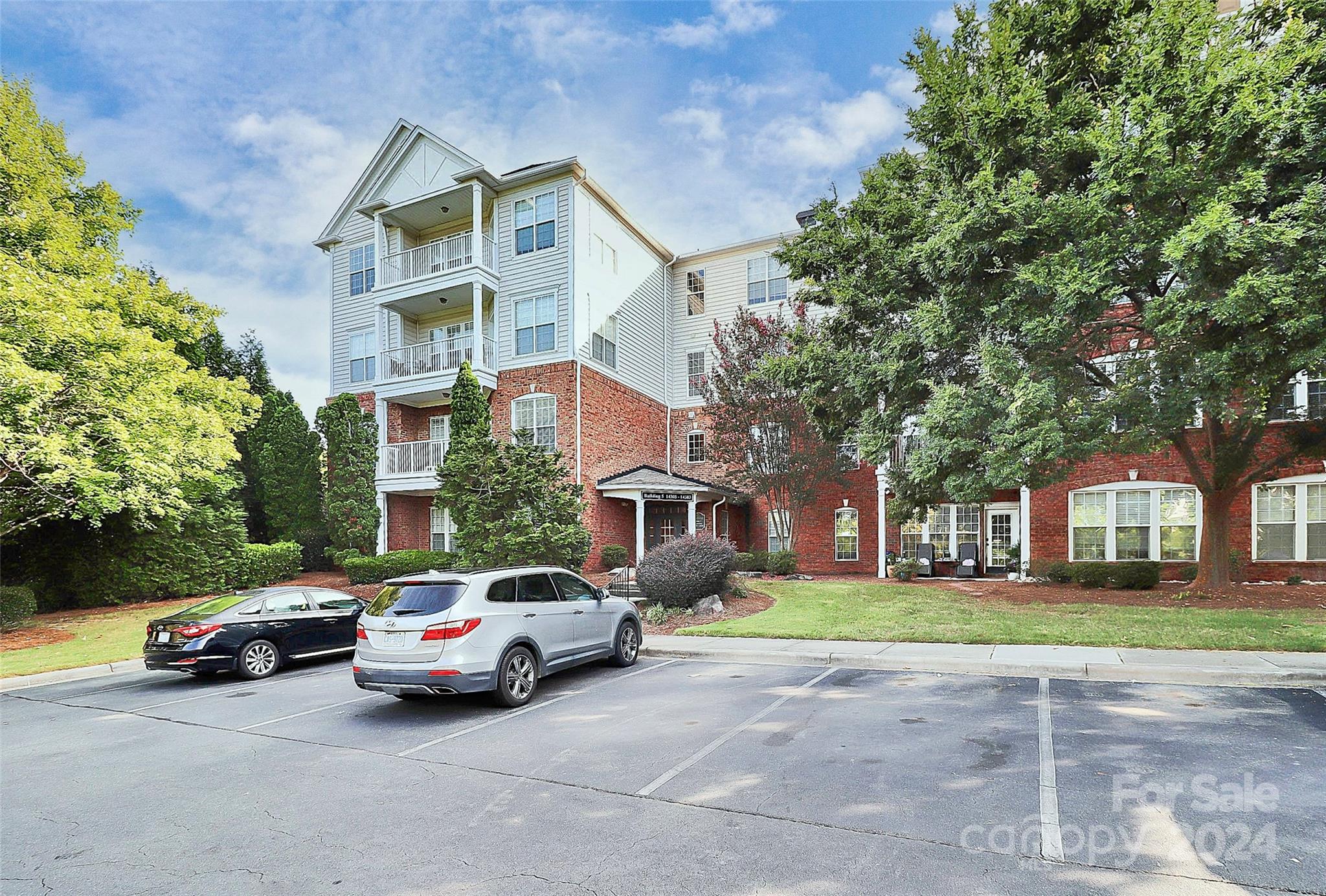 Belle Vista - Residential