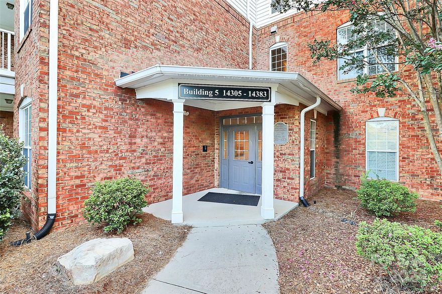 Ballantyne living at its finest and move-in ready! 14333 San Paolo Lane is nestled in the beautiful and gated community of Belle Vista! This adorable 2nd floor condo features 3 roomy bedrooms, two full baths, a large open and split floor plan, new neutral paint, tons of natural light, appliances and more! Within walking distance to restaurants, shops, entertainment, grocery and all things Ballantyne – Kick back, relax and Welcome Home!