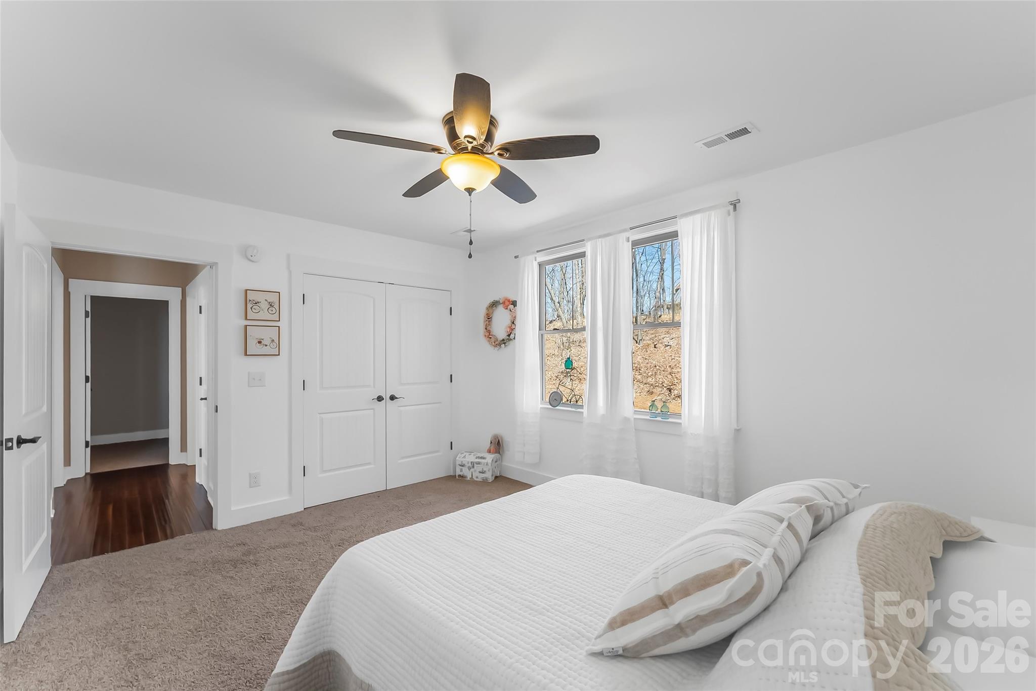 Pinnacle Mountain - Residential