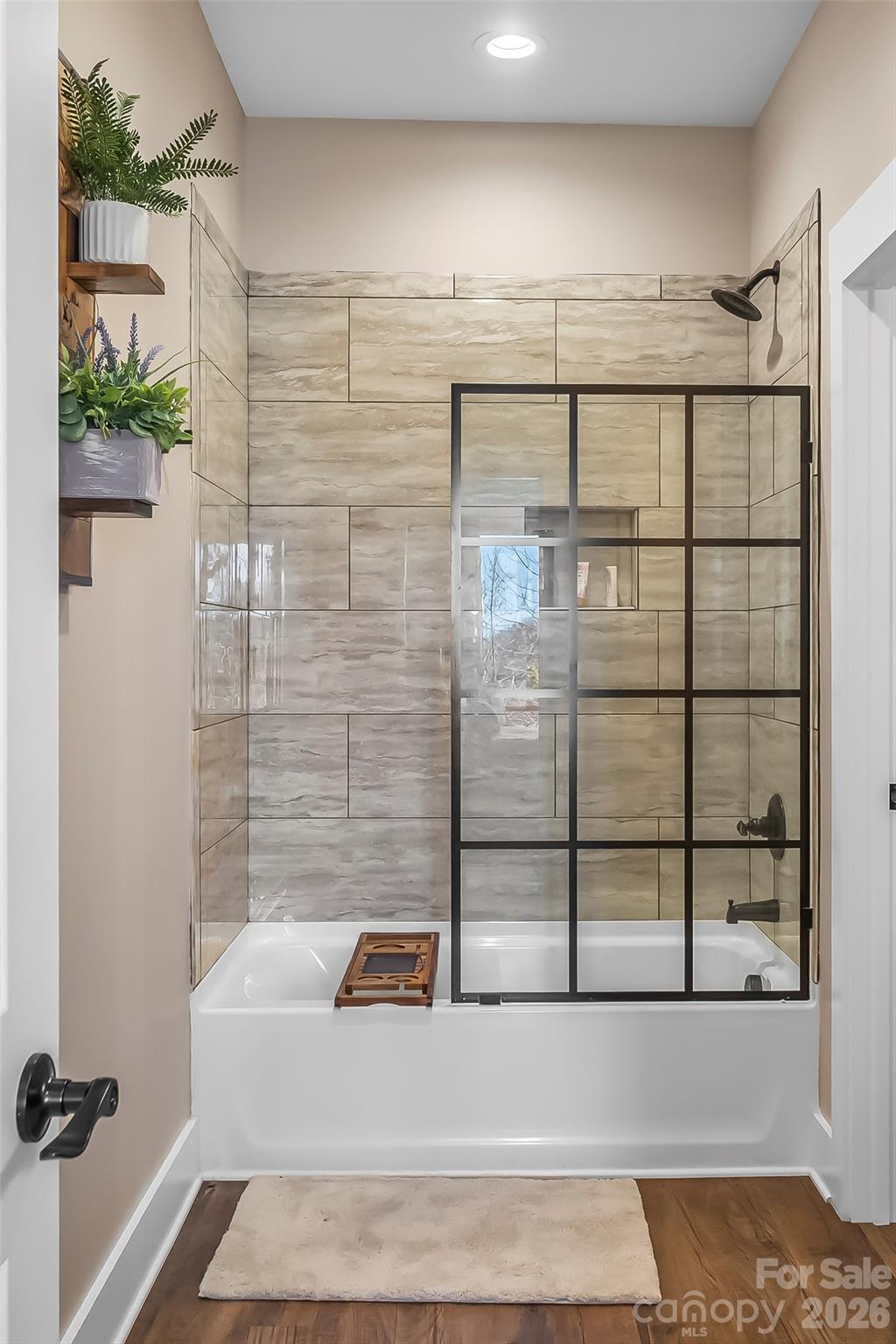 Pinnacle Mountain - Residential