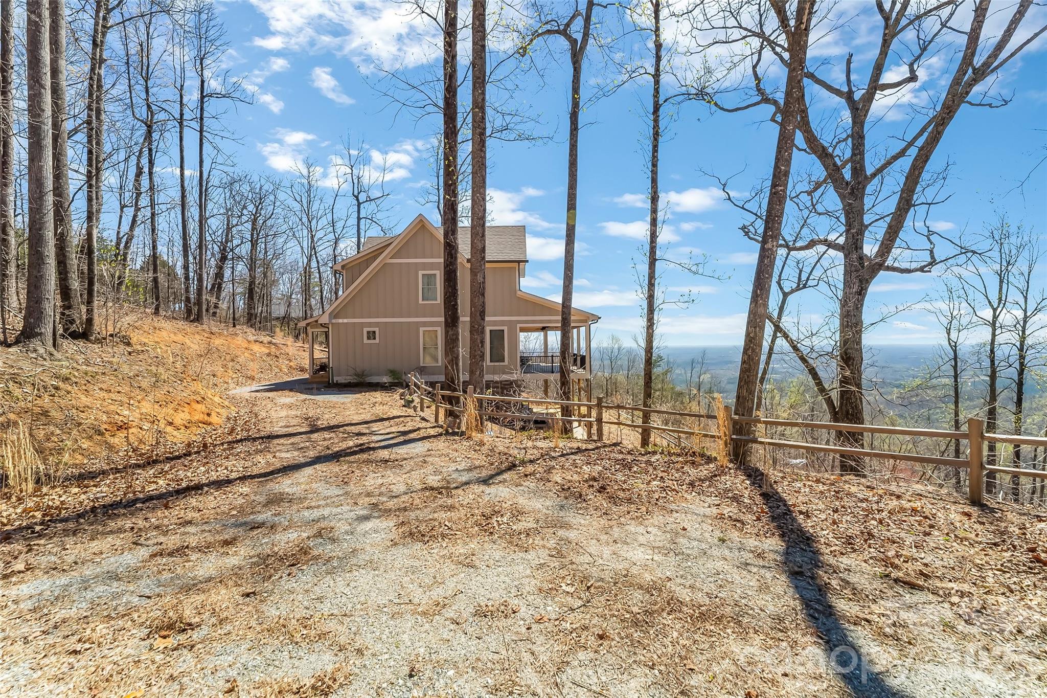 Pinnacle Mountain - Residential