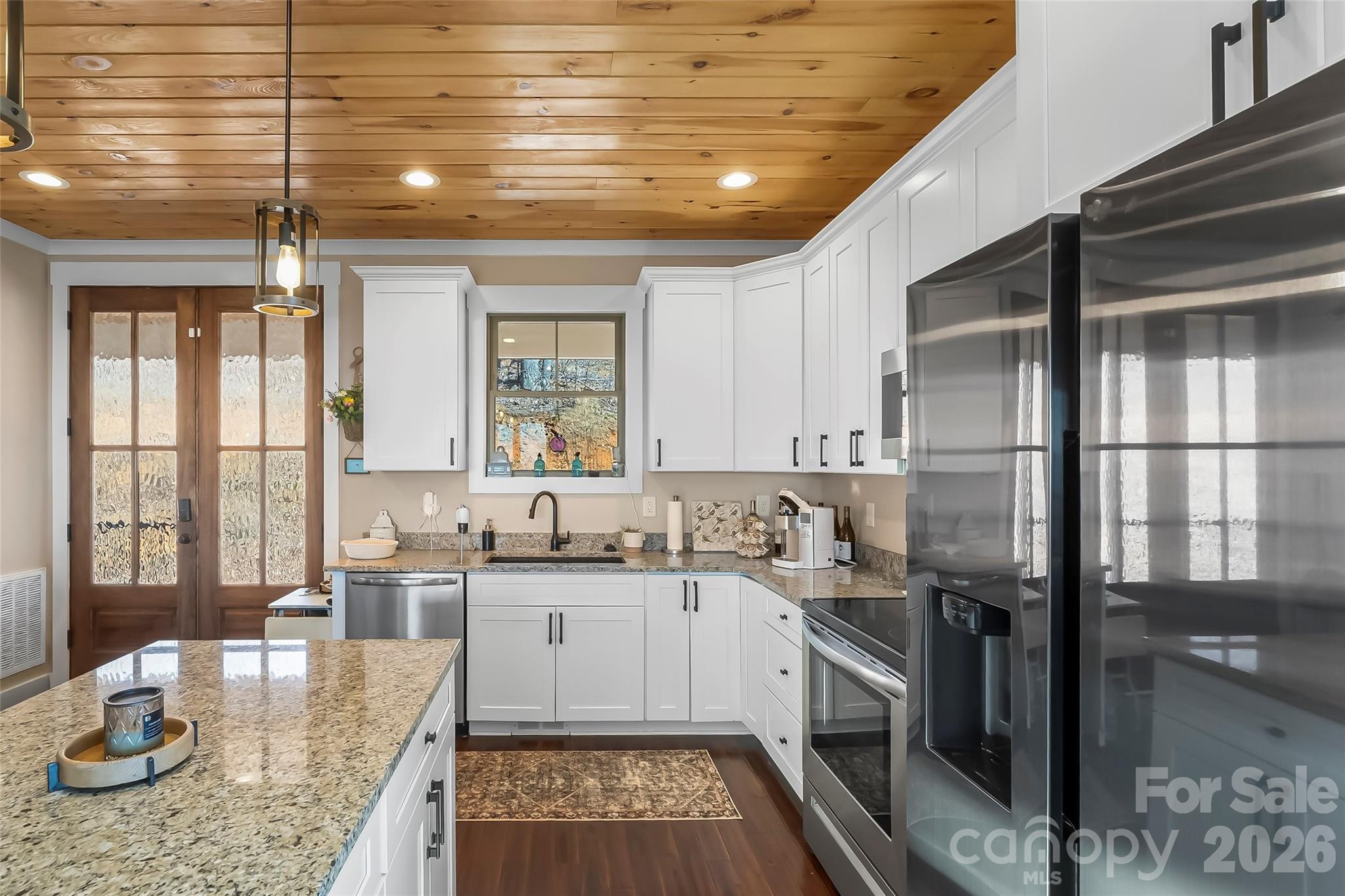 Pinnacle Mountain - Residential