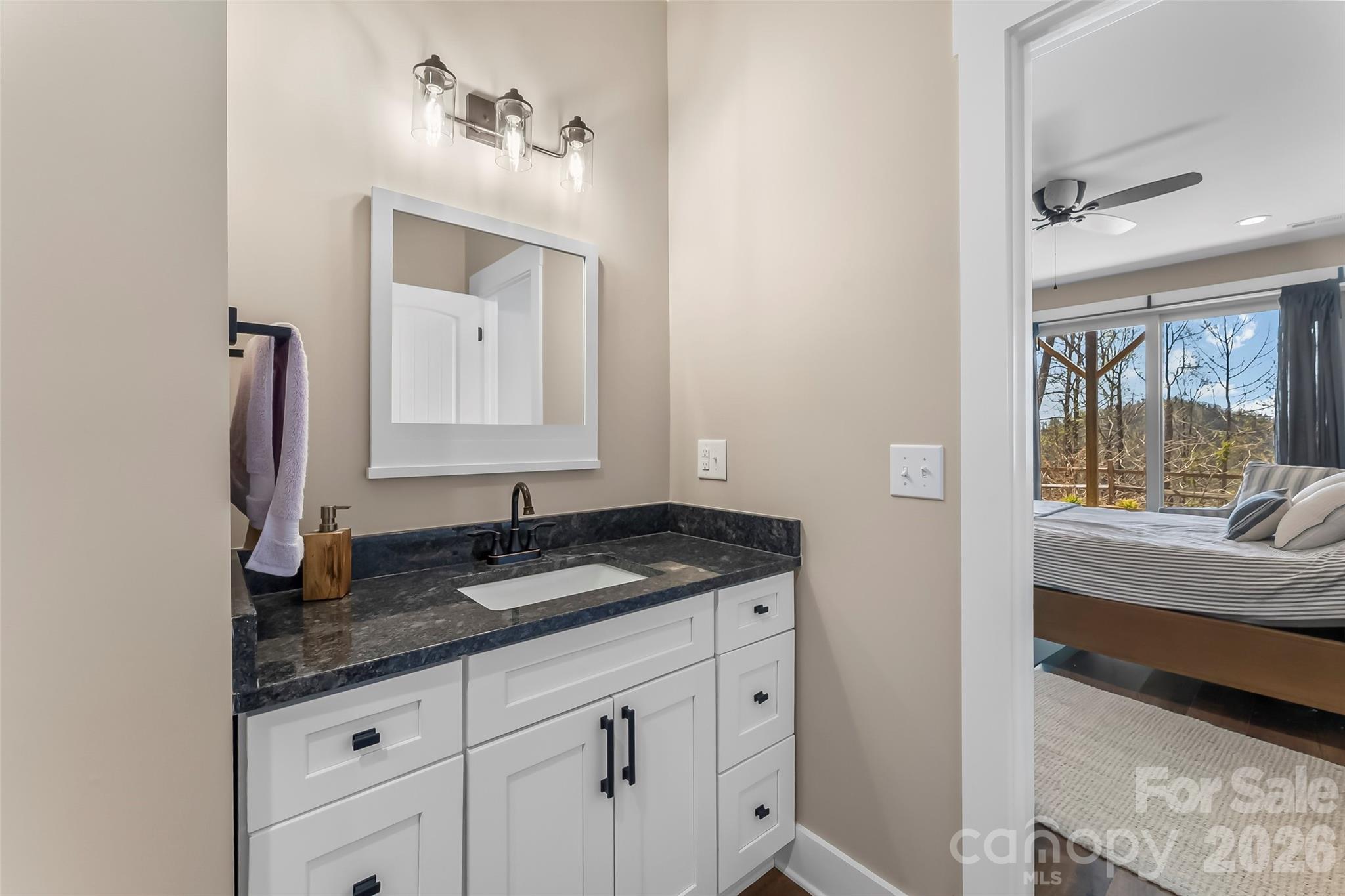 Pinnacle Mountain - Residential