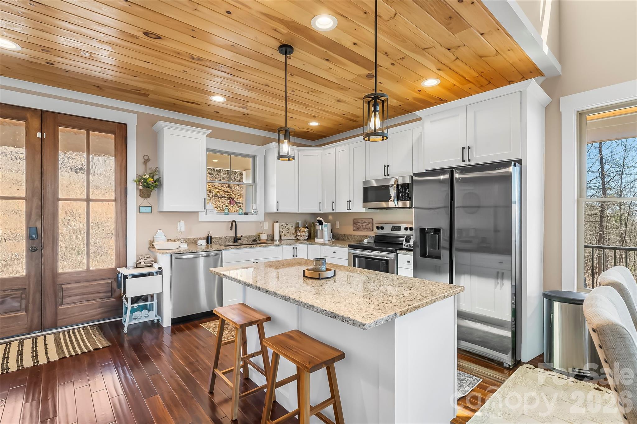 Pinnacle Mountain - Residential