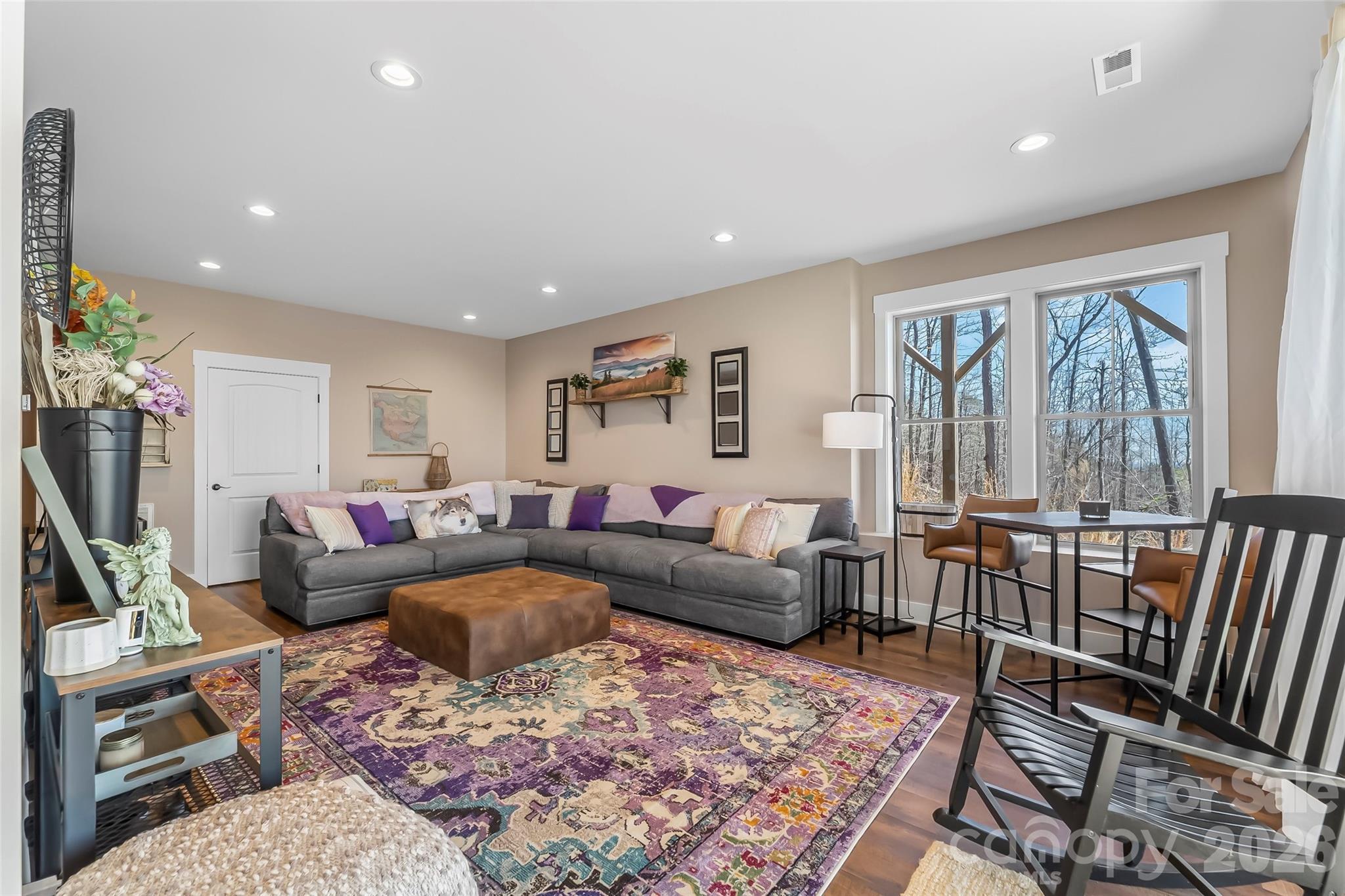 Pinnacle Mountain - Residential