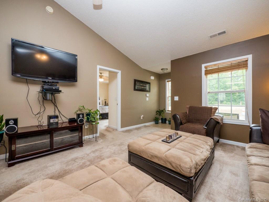 Avery Lake - Residential