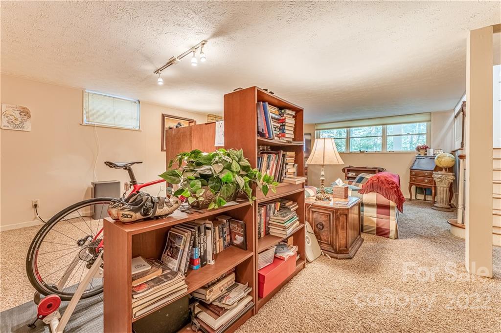 Crestwood - Residential