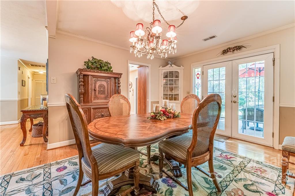 Crestwood - Residential