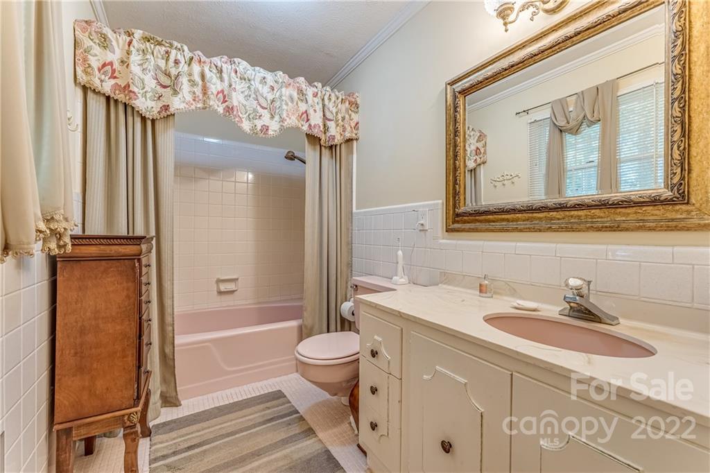 Crestwood - Residential