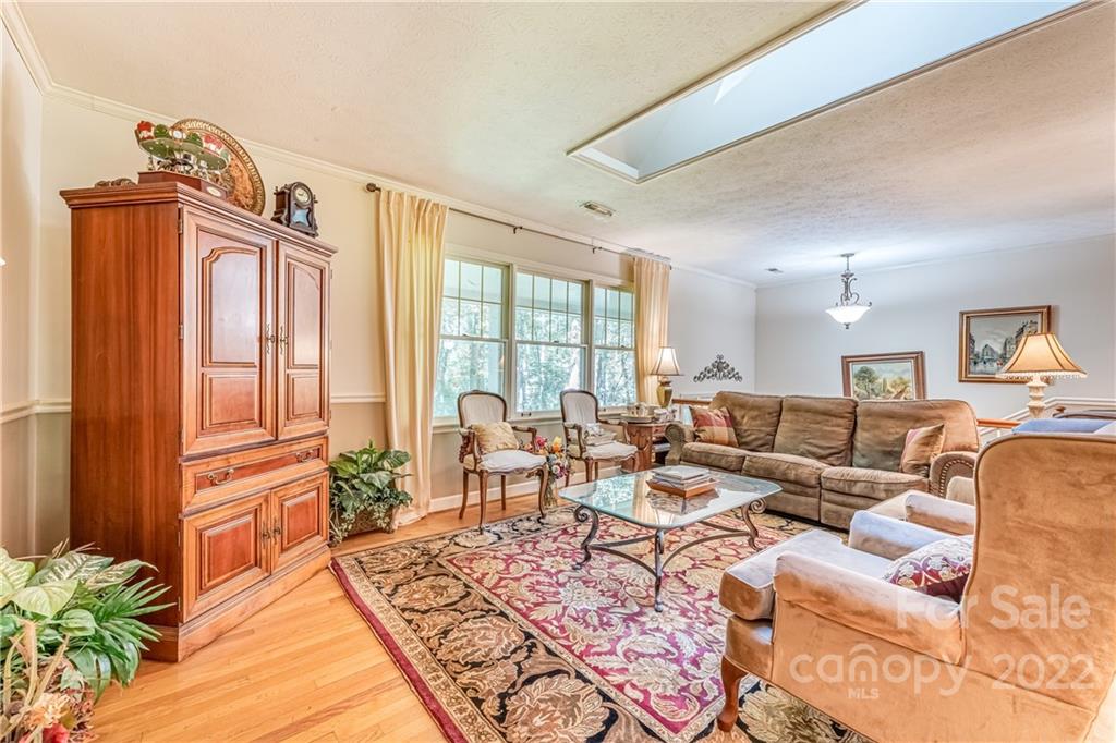 Crestwood - Residential