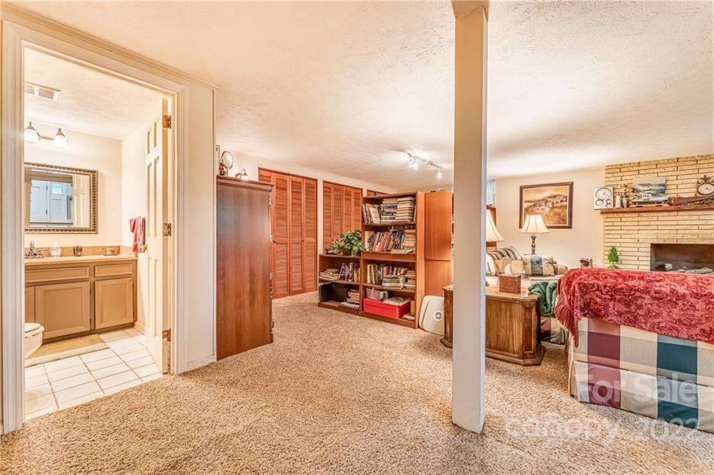 Crestwood - Residential
