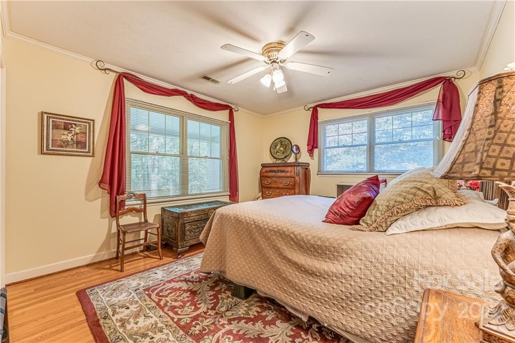 Crestwood - Residential