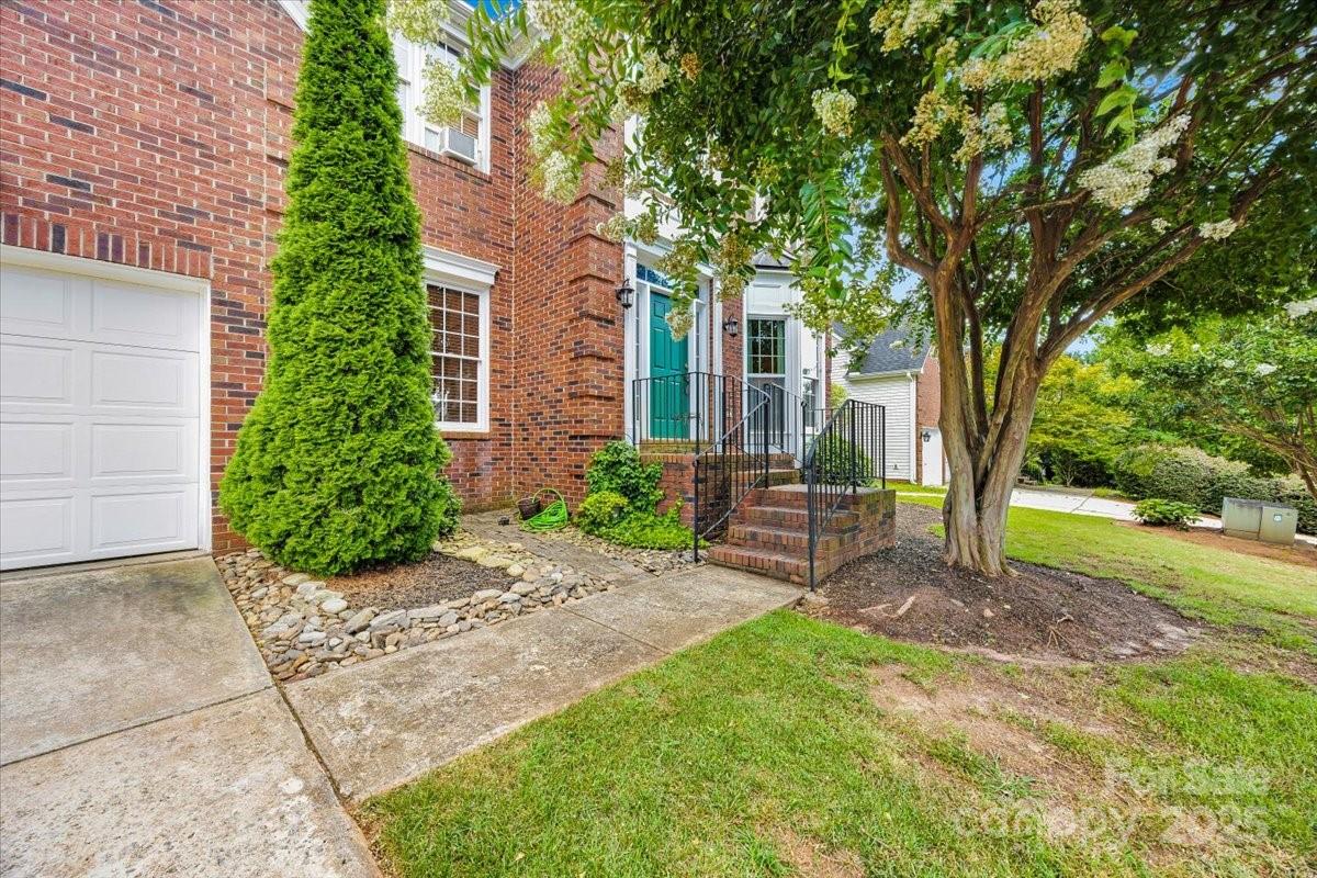 100 Birchleaf Lane