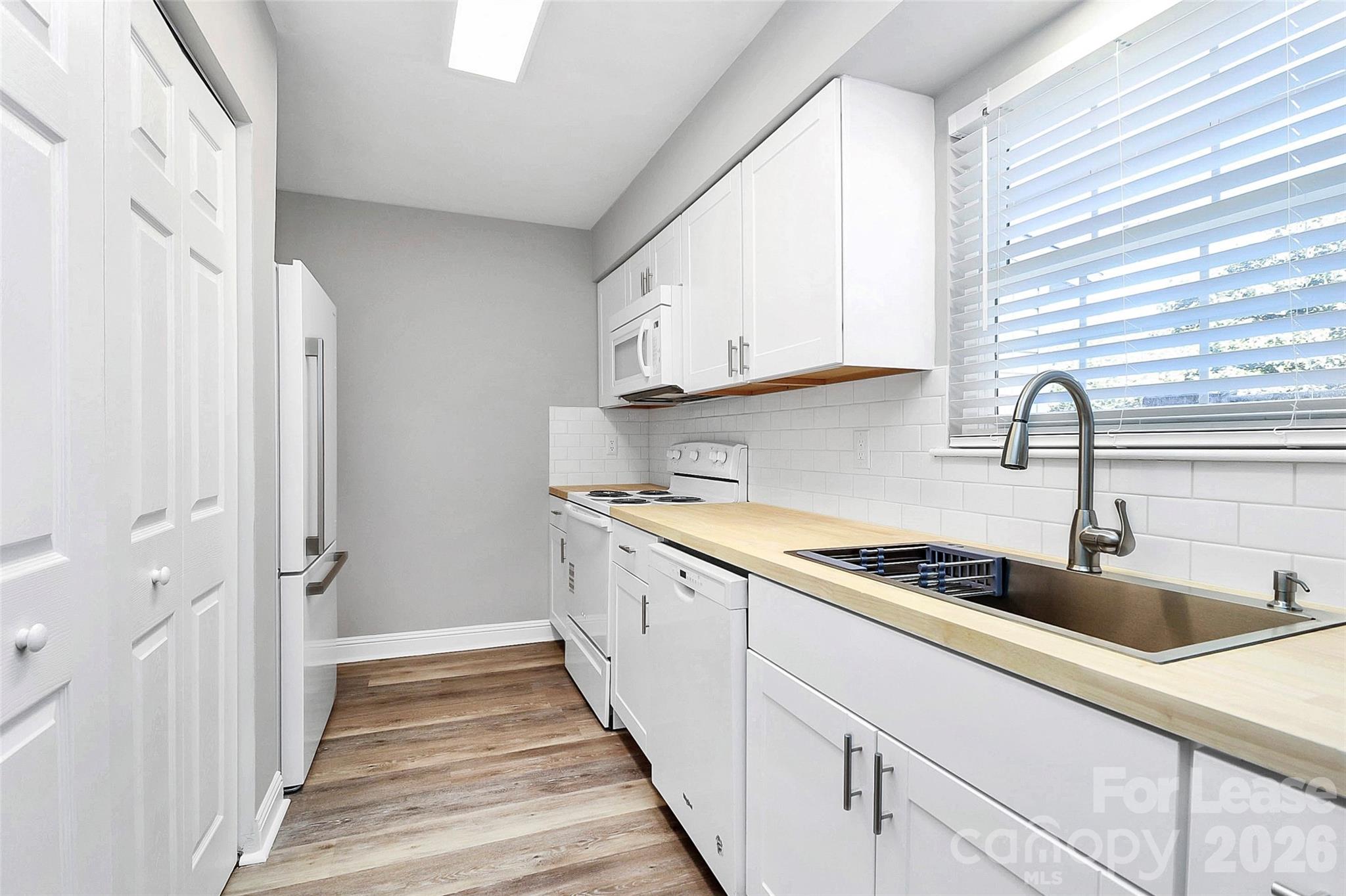 Lexington Commons - Residential Lease