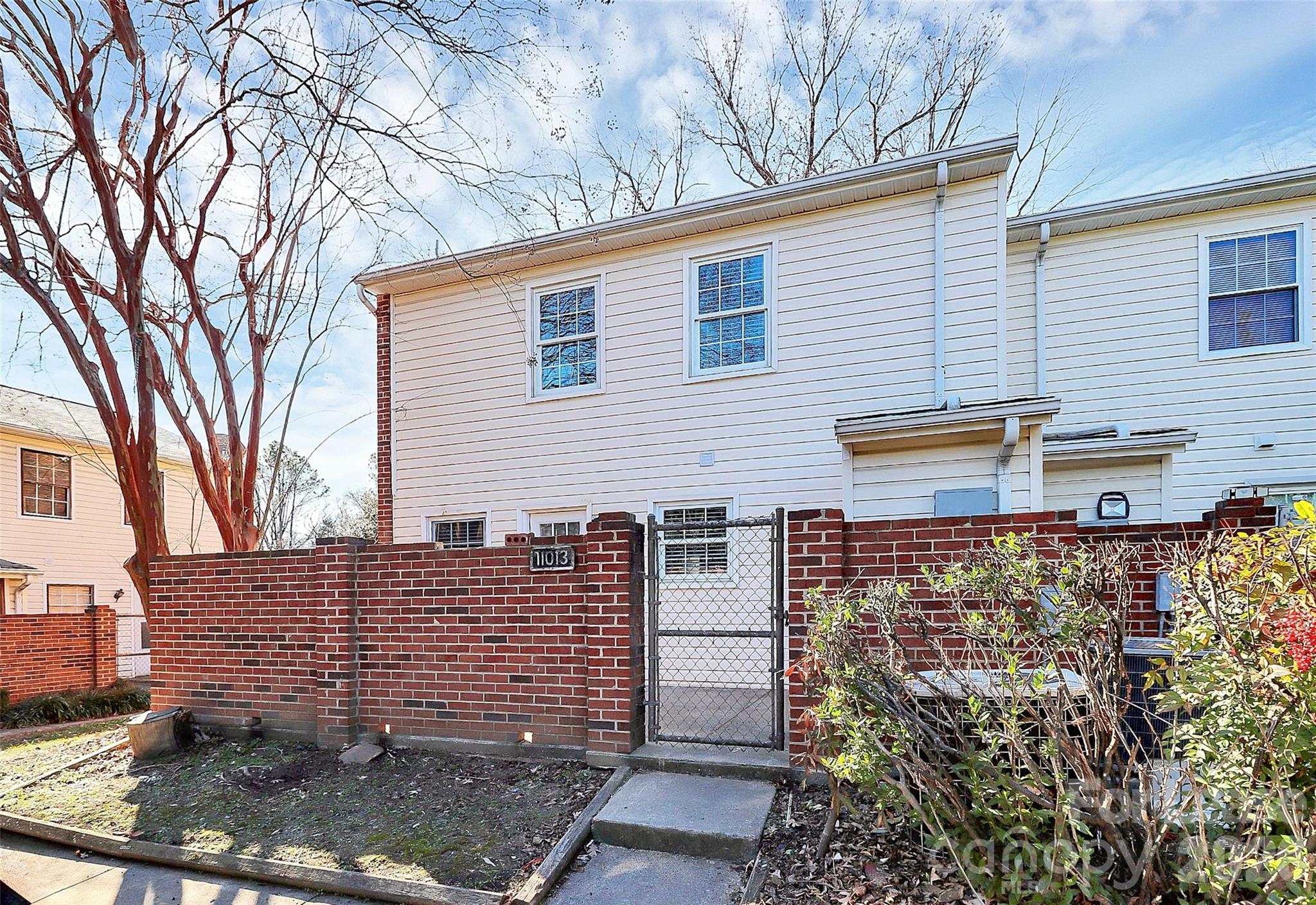 Lexington Commons - Residential Lease