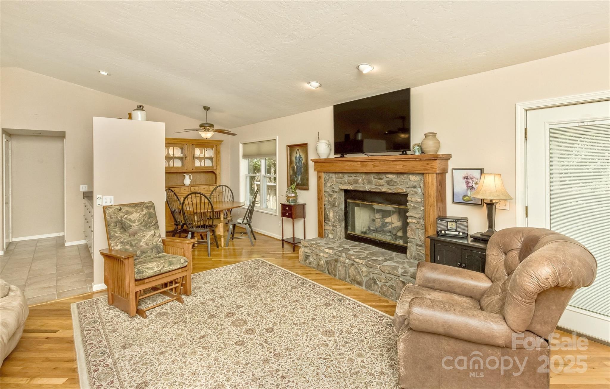 15 Beaverdam Knoll Road