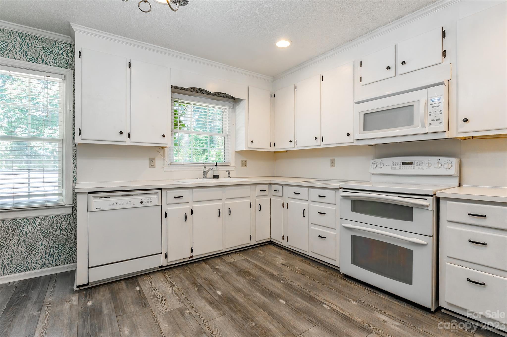 Meadow Lakes - Residential