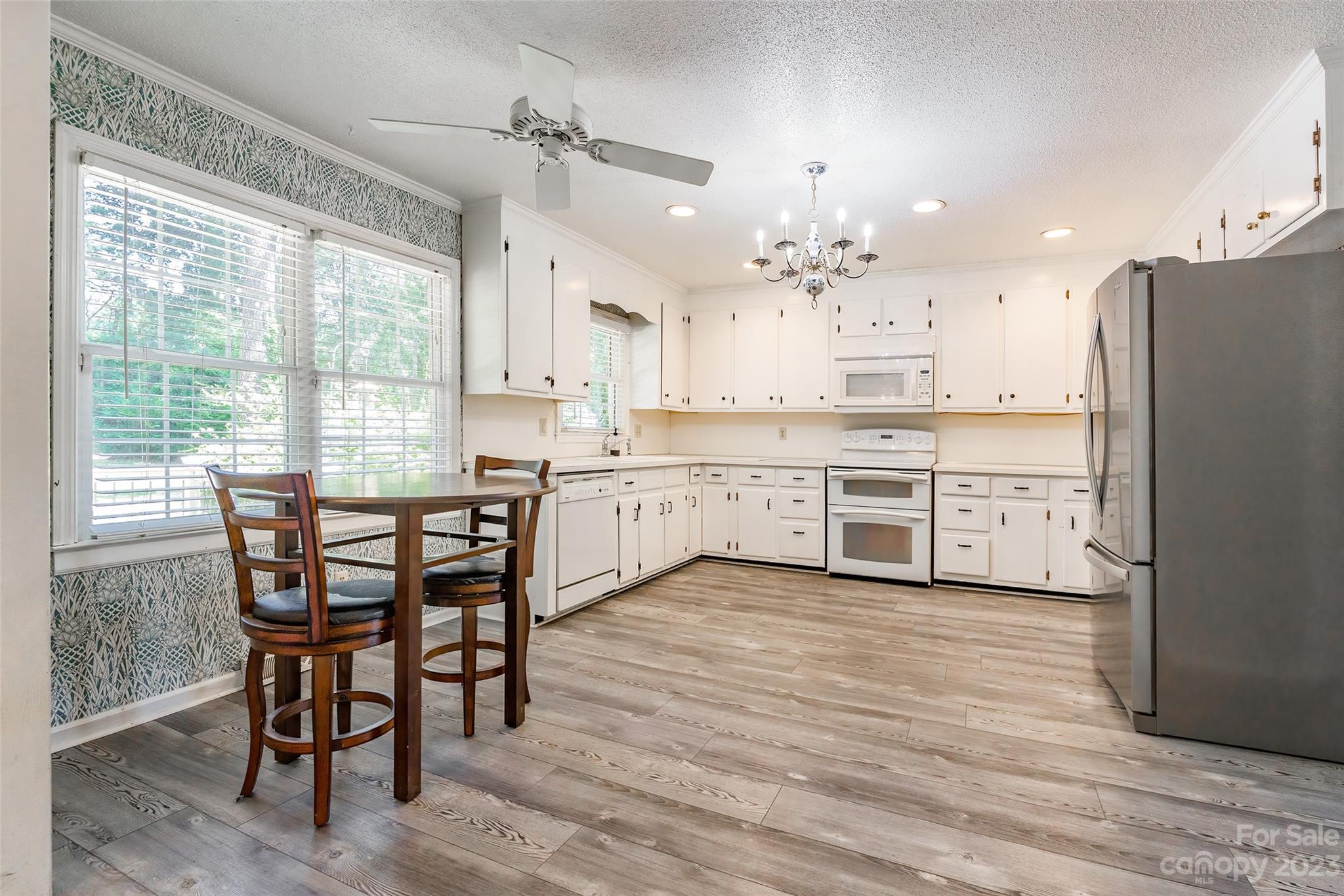 Meadow Lakes - Residential