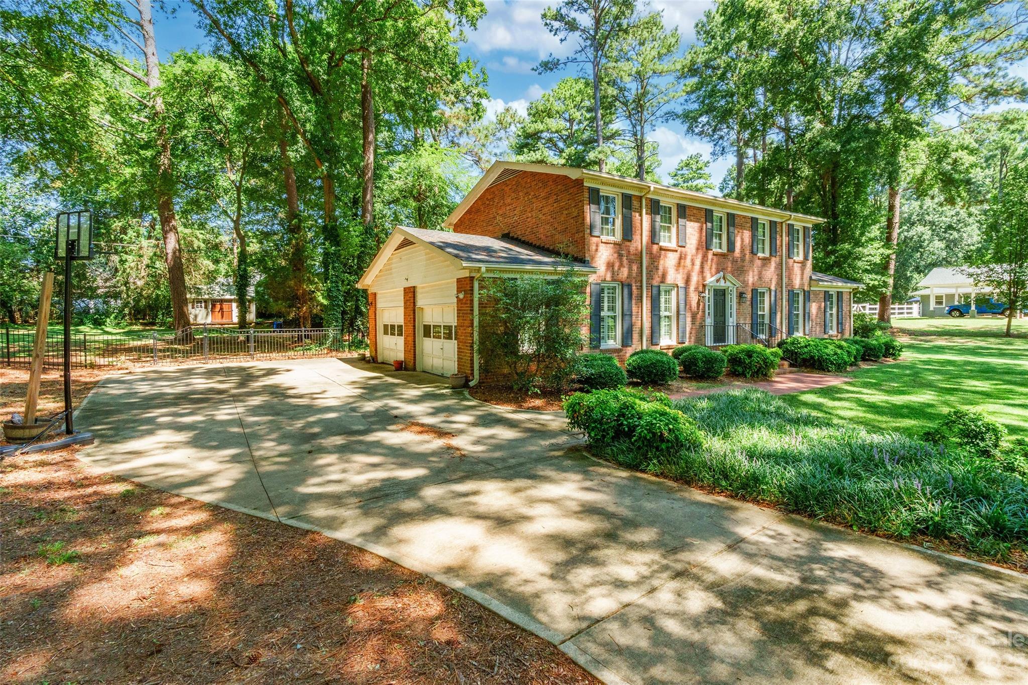 Meadow Lakes - Residential