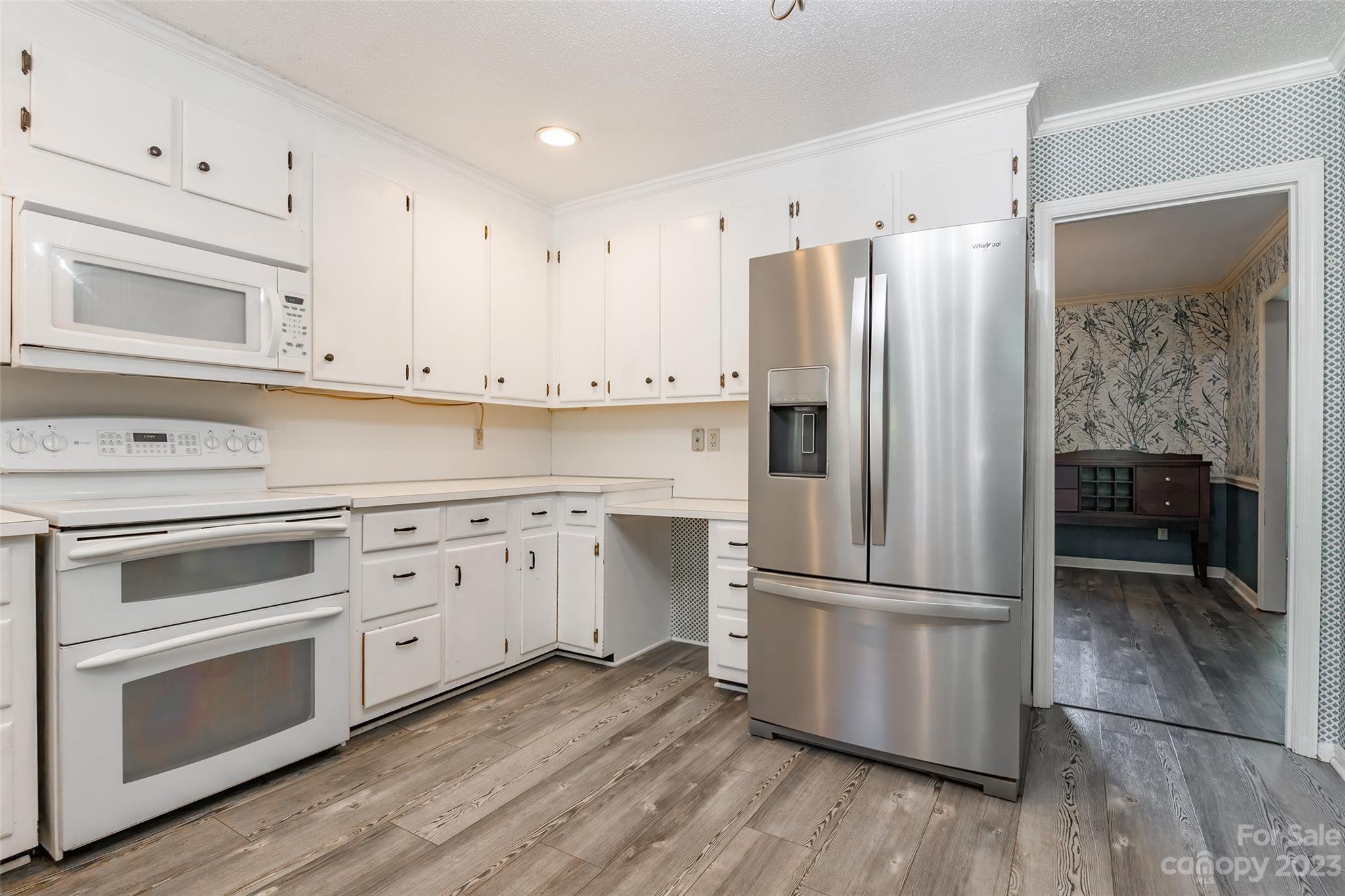 Meadow Lakes - Residential