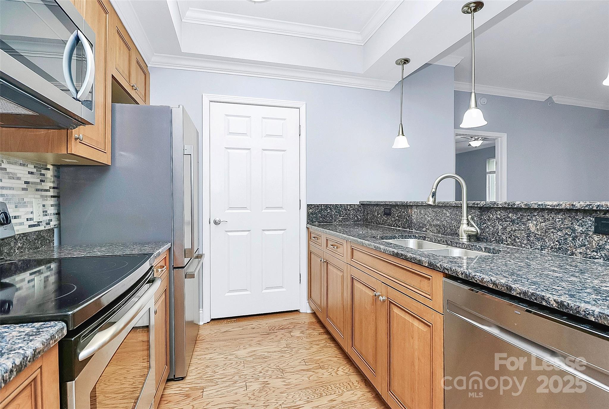 300 W 5th Street 315