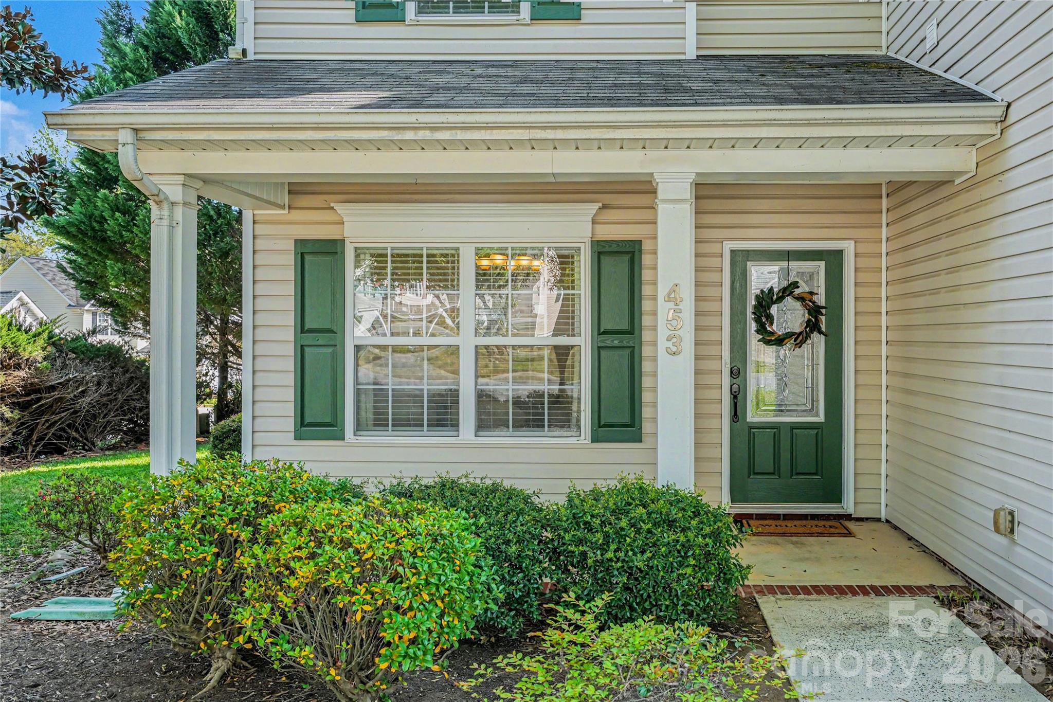 453 Pebble Stone Court NW