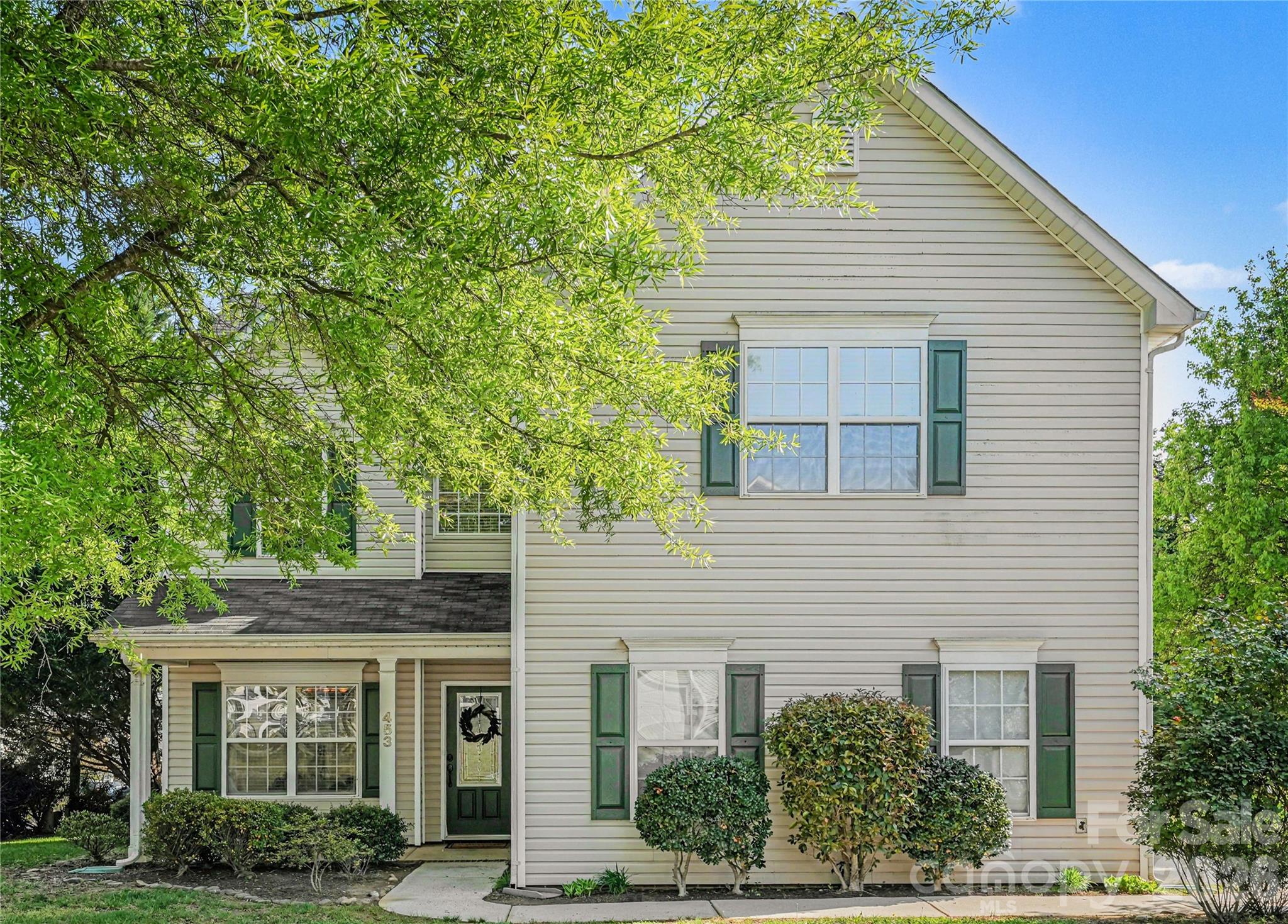 453 Pebble Stone Court NW