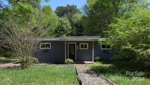 Single Family Residence in Stanley NC 112 Lineberger Street.jpg