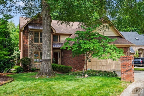 Photo of 5112 Tedorill Lane, Charlotte, NC 28226 (MLS # 4391270)