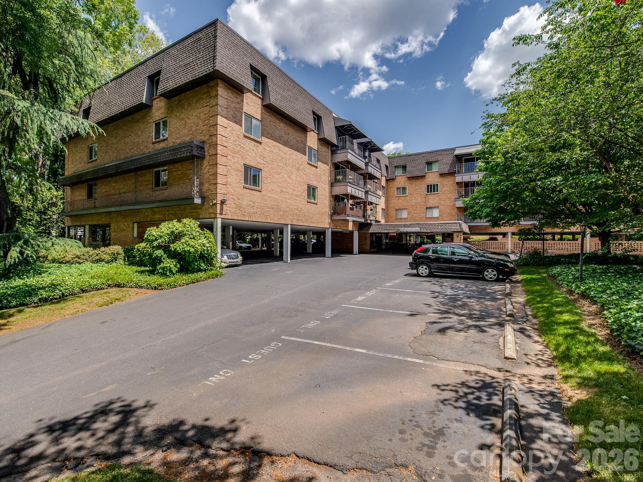 1323 Queens Road 317