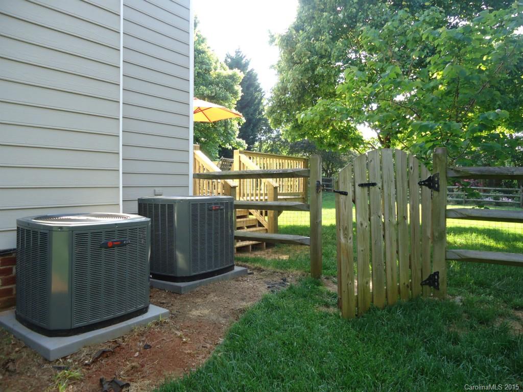 Hunter Oaks - Residential