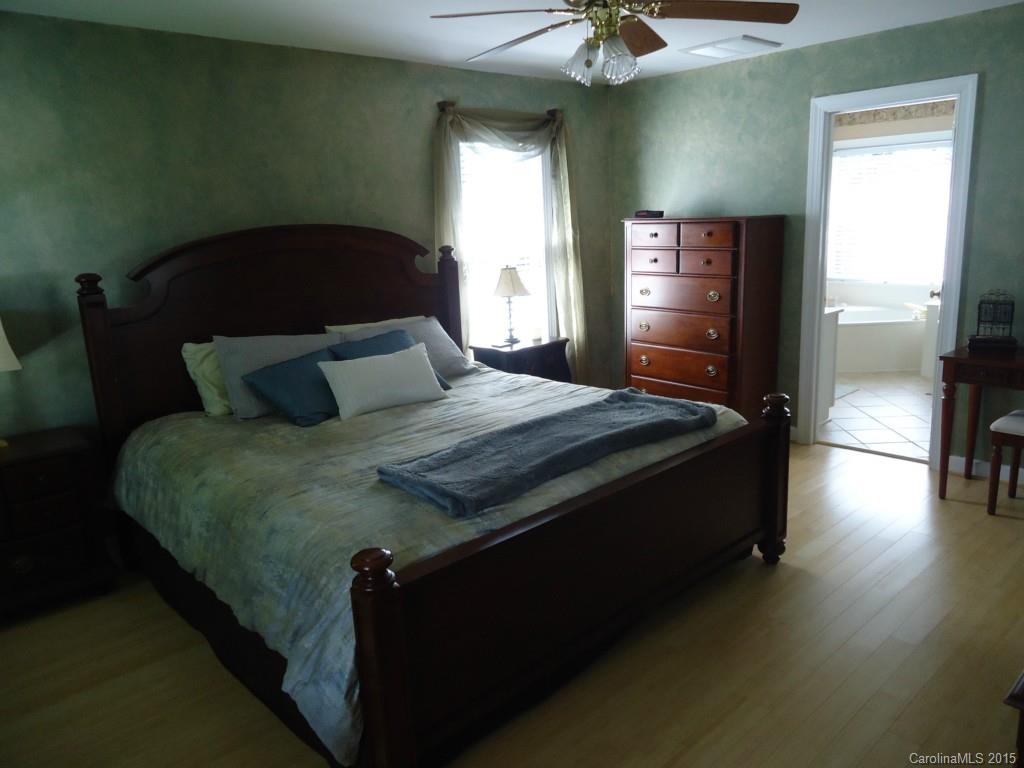 Hunter Oaks - Residential
