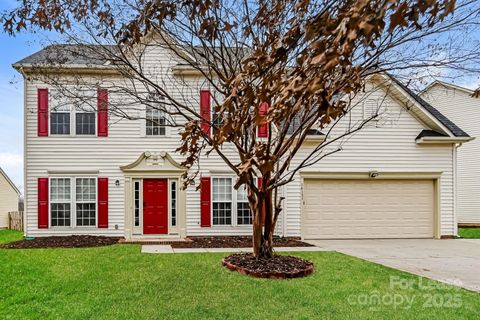 Photo of 14151 Riding Hill Avenue, Charlotte, NC 28213 (MLS # 4315116)