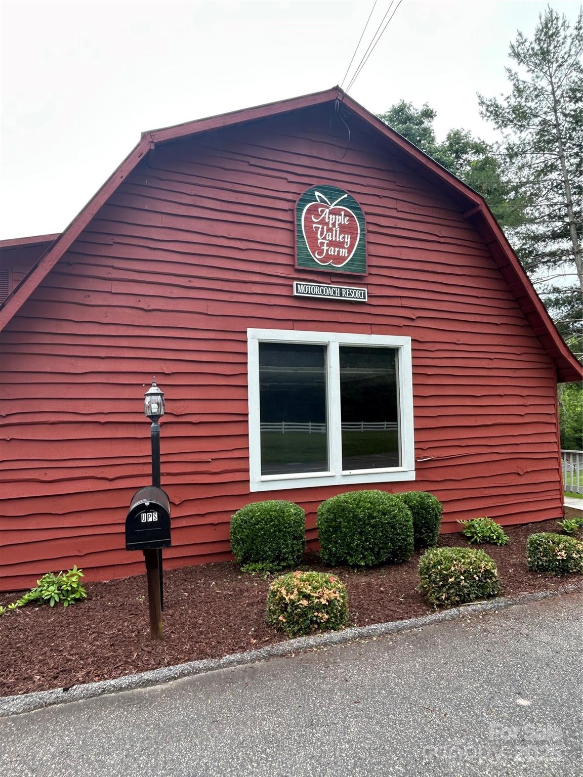 Apple Valley Farms - Land