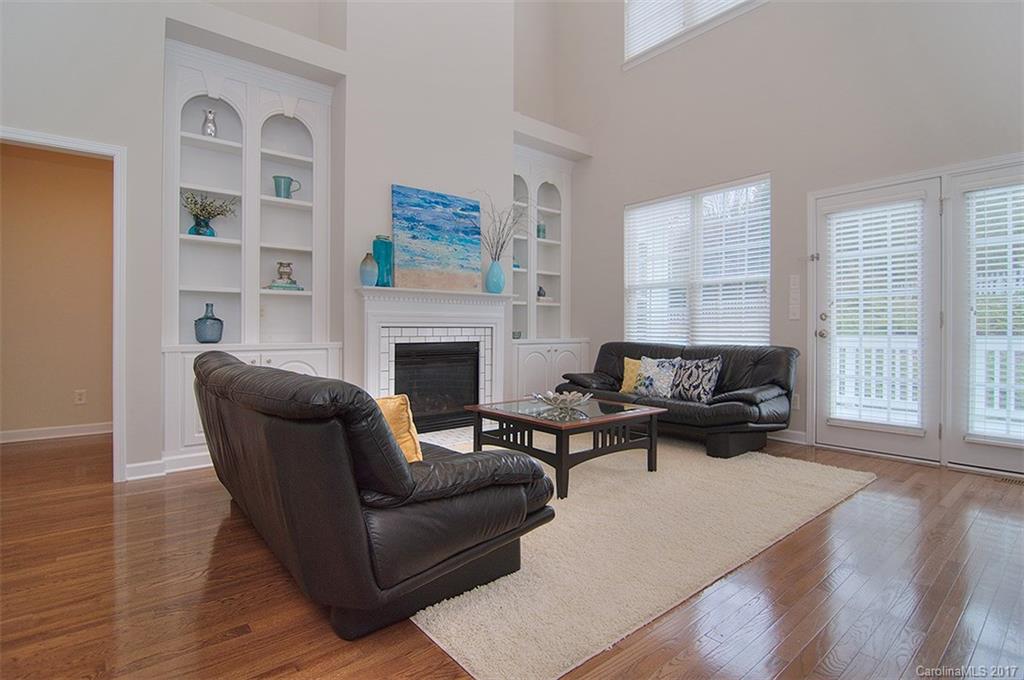 Lake Shore - Residential