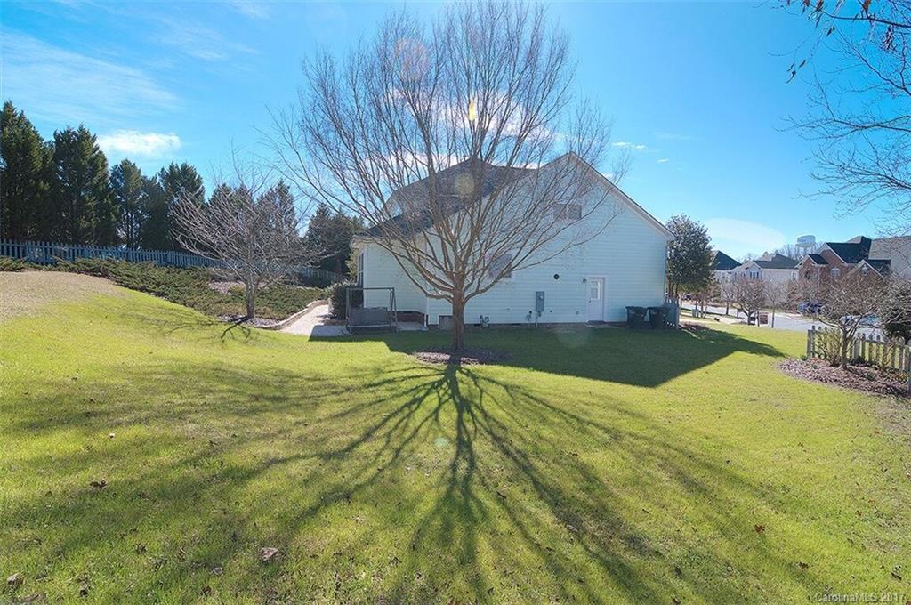 Lake Shore - Residential