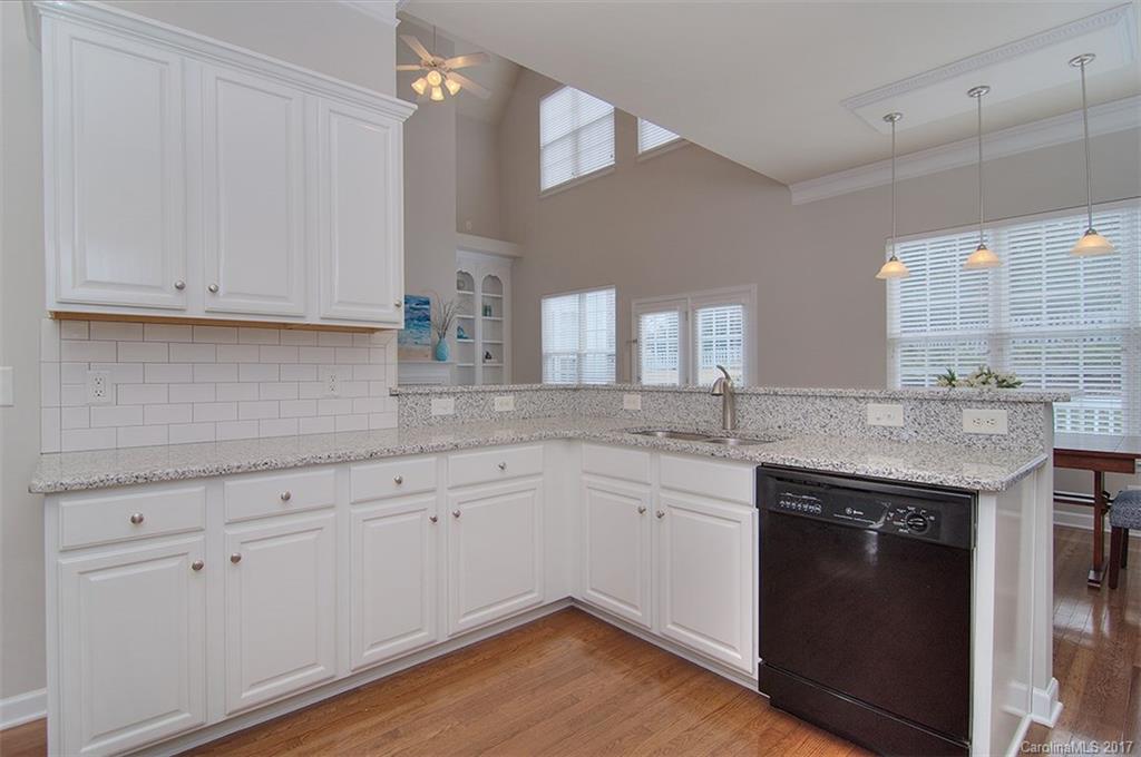 Lake Shore - Residential