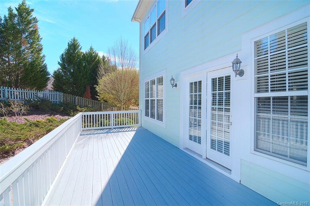 Lake Shore - Residential