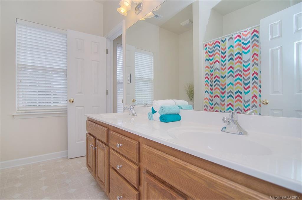 Lake Shore - Residential