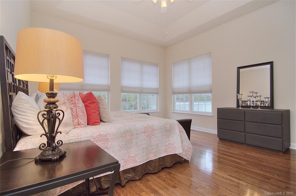 Lake Shore - Residential