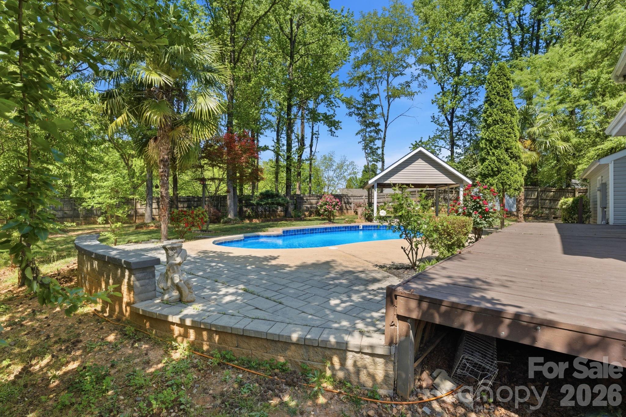 Candlelight Forest - Residential