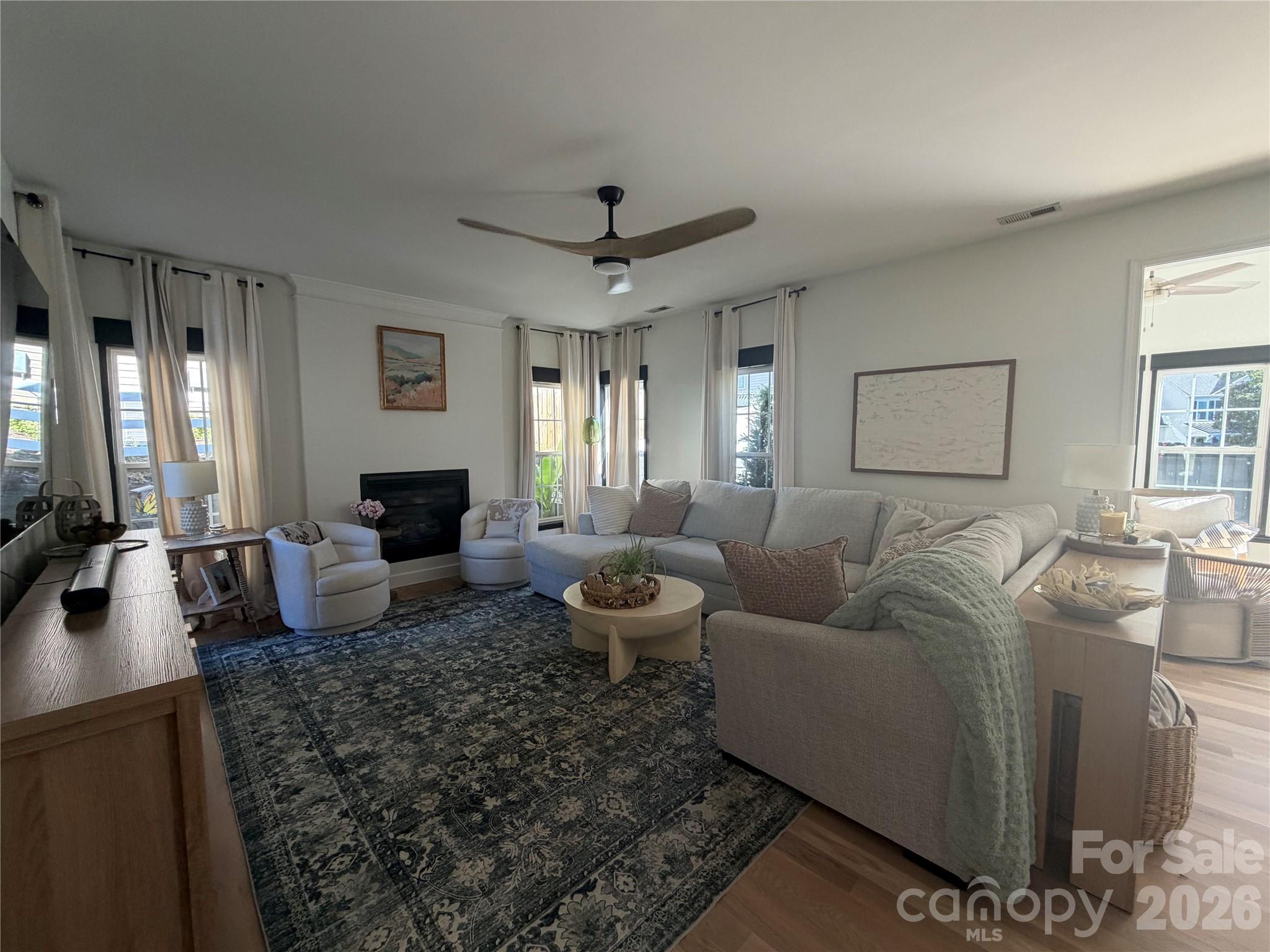 903 Colnago Place