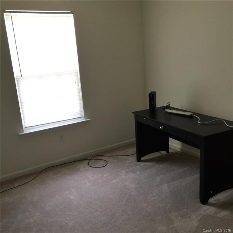 Oaks Of Broadway - Residential