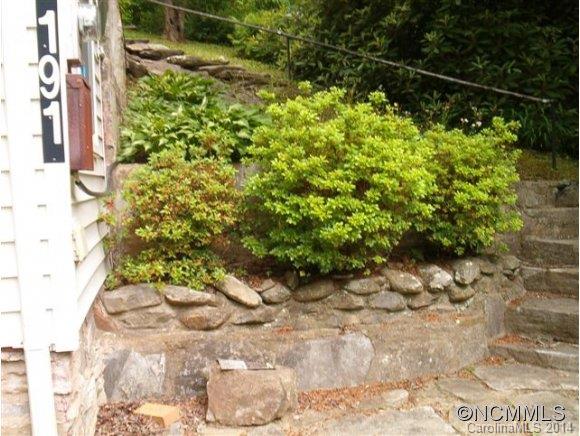 Bat Cave Manor - Residential