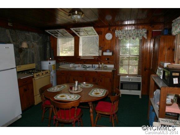 Bat Cave Manor - Residential