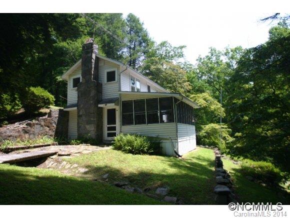 Bat Cave Manor - Residential