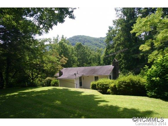 Bat Cave Manor - Residential