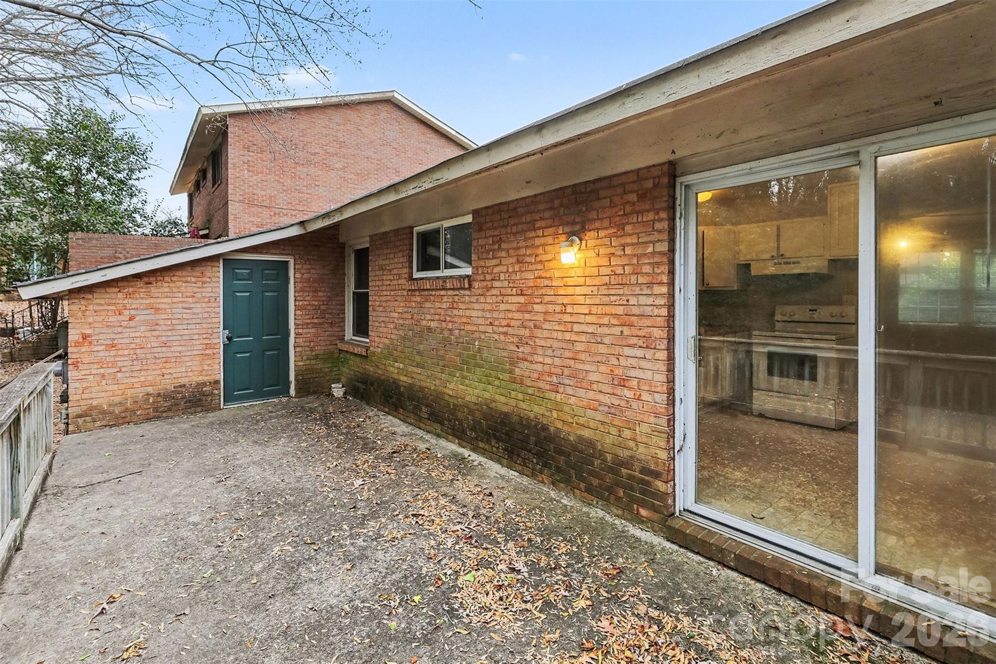 Lake Plaza - Residential Income