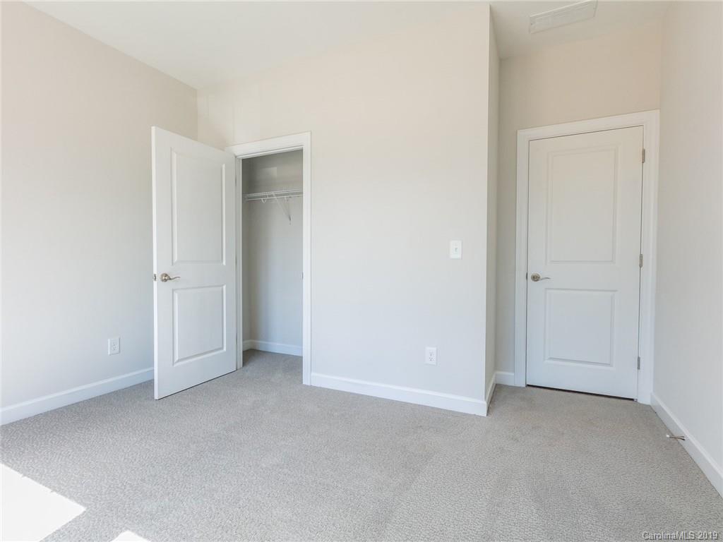 The Vineyards on Lake Wylie - Residential